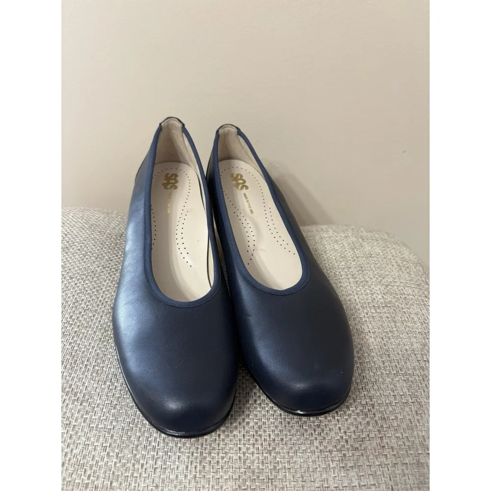 SAS‎ Milano Navy Leather Pump Shoes 